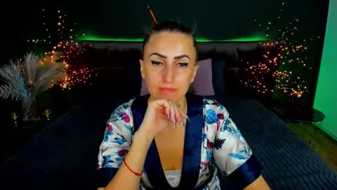 rebecca_diamonds online show from October 1, 6:08 am