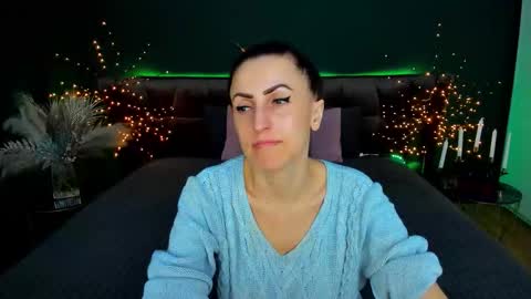 rebecca_diamonds online show from February 24, 6:44 am