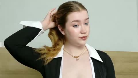 Snapshot of rebecca_lace chatting on September 18, 2:57 am rebecca_lace online show from September 18, 2:57 am