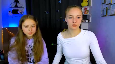 Snapshot of rebecca_smile_ chatting on September 26, 12:31 pm rebecca_smile_ online show from September 26, 12:31 pm