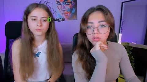 Snapshot of rebecca_smile_ chatting on October 1, 6:08 am rebecca_smile_ online show from October 1, 6:08 am