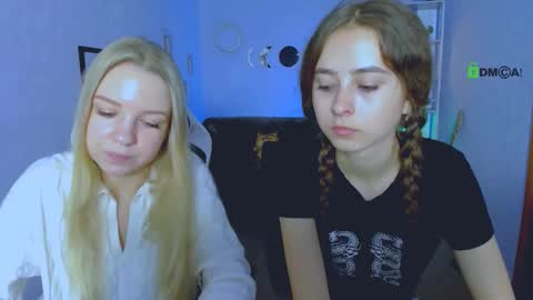 Snapshot of rebecca_smile_ chatting on October 5, 12:25 pm rebecca_smile_ online show from October 5, 12:25 pm