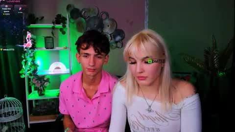 Snapshot of rebecca_smile_ chatting on October 13, 11:16 pm rebecca_smile_ online show from October 13, 11:16 pm