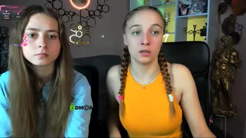 Snapshot of rebecca_smile_ chatting on October 17, 12:30 pm rebecca_smile_ online show from October 17, 12:30 pm