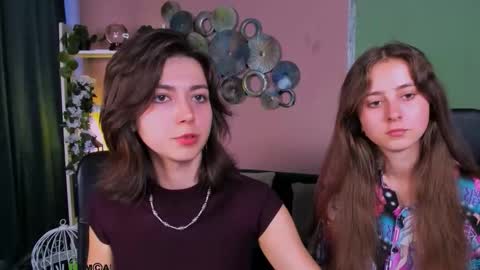 Snapshot of rebecca_smile_ chatting on October 18, 12:17 pm rebecca_smile_ online show from October 18, 12:17 pm