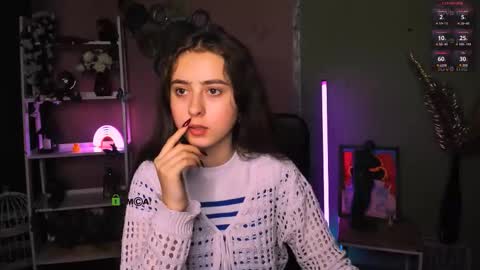 Snapshot of rebecca_smile_ chatting on November 30, 2:21 pm rebecca_smile_ online show from November 30, 2:21 pm