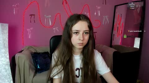 rebecca_smile_ online show from March 16, 1:15 pm