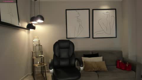 Rebe online show from February 14, 7:43 pm