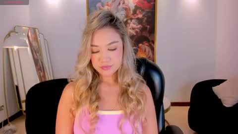 Rebe online show from July 23, 6:39 pm