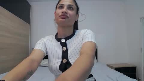 rebecka_sweet online show from April 29, 7:31 pm
