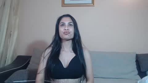 Snapshot of rebecka_sweet chatting on May 17, 1:18 pm rebecka_sweet online show from May 17, 1:18 pm