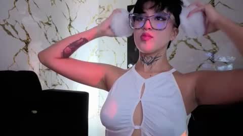 Snapshot of rebeka_baker chatting on January 5, 8:12 pm REBEKA online show from January 5, 8:12 pm