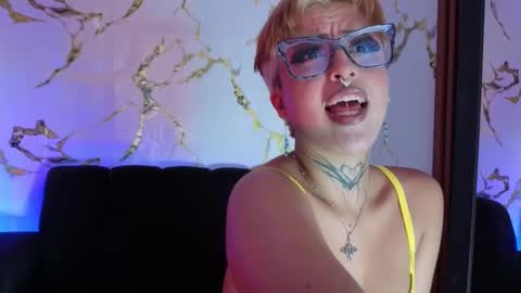 Snapshot of rebeka_baker chatting on February 3, 2:44 pm REBEKA online show from February 3, 2:44 pm