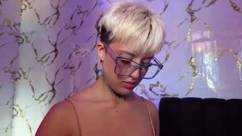 Snapshot of rebeka_baker chatting on March 26, 2:33 pm REBEKA online show from March 26, 2:33 pm