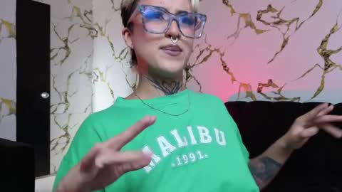Snapshot of rebeka_baker chatting on April 11, 4:33 pm REBEKA online show from April 11, 4:33 pm