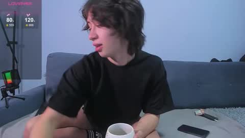 Snapshot of recklessalan chatting on November 19, 4:23 am Alan online show from November 19, 4:23 am