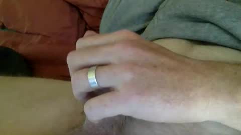 Snapshot of red23232 chatting on December 15, 1:32 am red23232 online show from December 15, 1:32 am