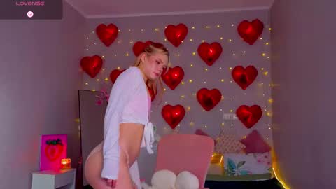 red__candy online show from March 12, 2:56 pm