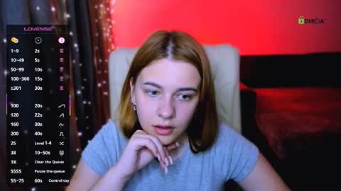 Snapshot of red__dizzy chatting on November 5, 9:15 pm red__dizzy online show from November 5, 9:15 pm