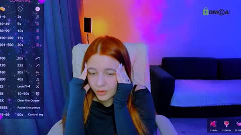 Snapshot of red__dizzy chatting on February 19, 9:33 pm red__dizzy online show from February 19, 9:33 pm