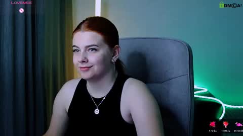 Snapshot of red__dizzy chatting on August 1, 1:10 pm red__dizzy online show from August 1, 1:10 pm