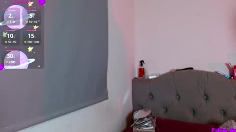 IG   OF red moonn online show from December 1, 5:01 am