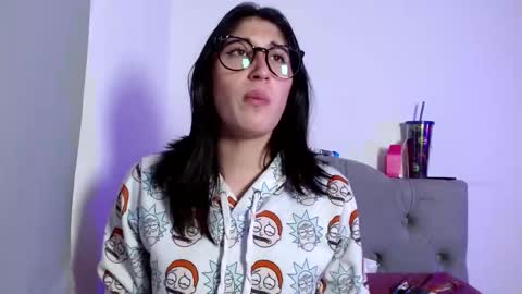 IG   OF red moonn online show from December 5, 7:28 am