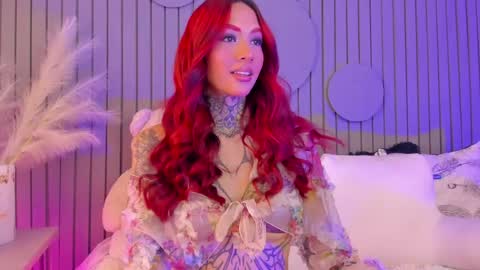 Snapshot of red_sinclair chatting on June 4, 4:02 pm red_sinclair online show from June 4, 4:02 pm