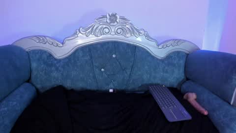     online show from January 30, 6:32 pm