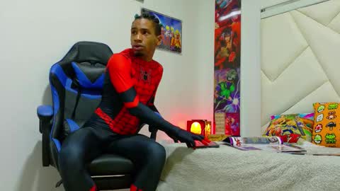 redbryan_ebano online show from October 25, 11:10 pm