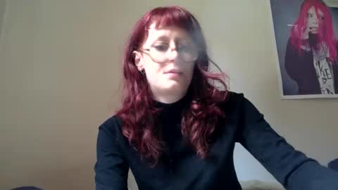 redcassie666 online show from May 21, 12:34 pm