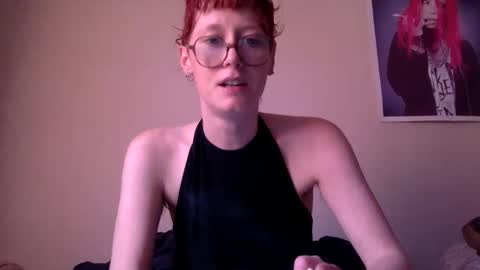 redcassie666 online show from May 22, 1:06 pm