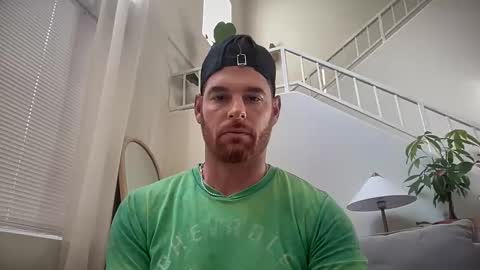 Snapshot of reddead7100 chatting on December 5, 8:27 pm reddead7100 online show from December 5, 8:27 pm