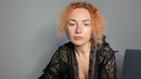 reddgirll online show from February 18, 12:26 am