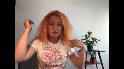 reddgirll online show from February 26, 2:46 pm