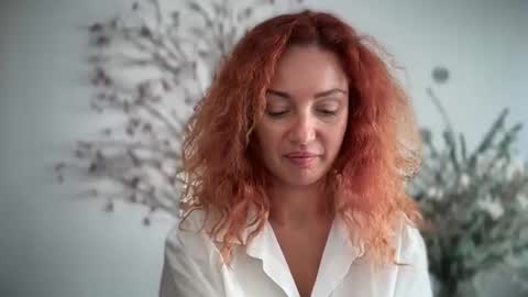 reddgirll online show from September 17, 8:49 am