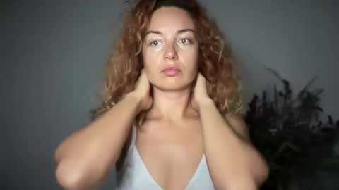 reddgirll online show from October 8, 7:06 am