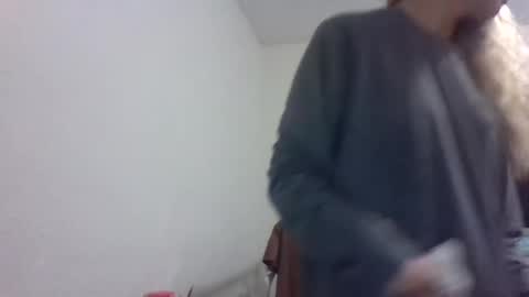 Snapshot of reddwaxx chatting on November 21, 7:01 pm reddwaxx online show from November 21, 7:01 pm