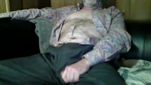 Snapshot of redfox60010 chatting on March 2, 5:33 am redfox60010 online show from March 2, 5:33 am