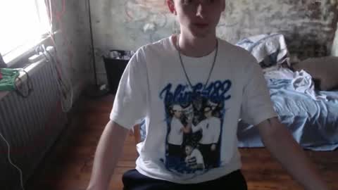 RedHead6Inch online show from September 28, 9:42 pm