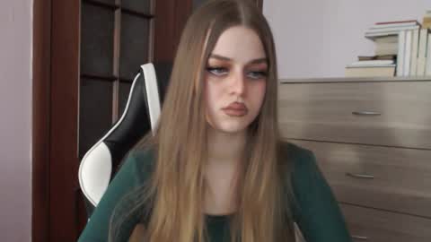 Lily online show from February 26, 2:43 am