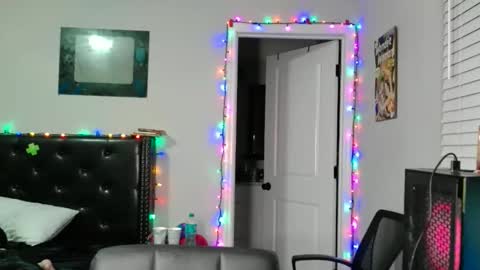 Snapshot of redinthebed chatting on December 19, 11:12 pm InkedGinger online show from December 19, 11:12 pm