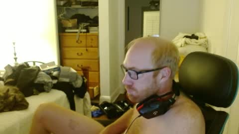 Snapshot of redrob57 chatting on June 25, 9:47 am redrob57 online show from June 25, 9:47 am