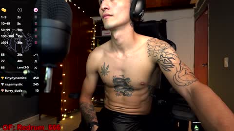 Snapshot of redrum_696 chatting on December 29, 7:28 am Red online show from December 29, 7:28 am