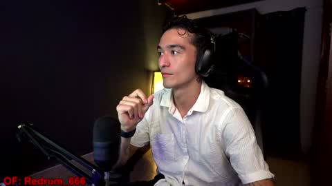 Snapshot of redrum_696 chatting on January 5, 1:56 am Red online show from January 5, 1:56 am