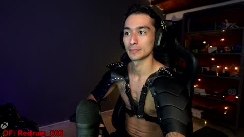 Snapshot of redrum_696 chatting on January 7, 3:14 am Red online show from January 7, 3:14 am