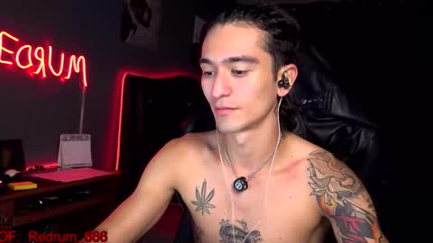 Snapshot of redrum_696 chatting on October 12, 7:02 pm Red online show from October 12, 7:02 pm