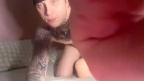 Snapshot of redrumbackwards chatting on January 12, 4:50 am redrum online show from January 12, 4:50 am