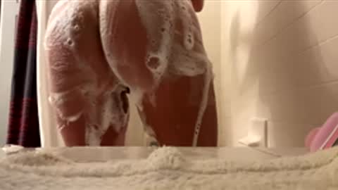 Snapshot of reds_riding_you chatting on December 1, 1:05 pm Red online show from December 1, 1:05 pm