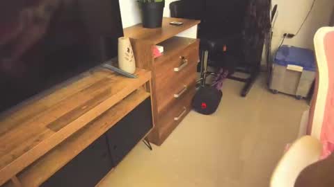 redski77 online show from November 2, 6:16 am